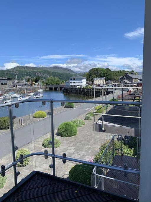 ポルスマドグHarbour Haven: Spectacular Viewsアパートメント エクステリア 写真
